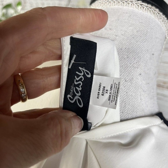 Ever Sassy Tunic Top sz Extra Small Black Ivory Lagenlook Wedding Church Modest - Picture 11 of 11